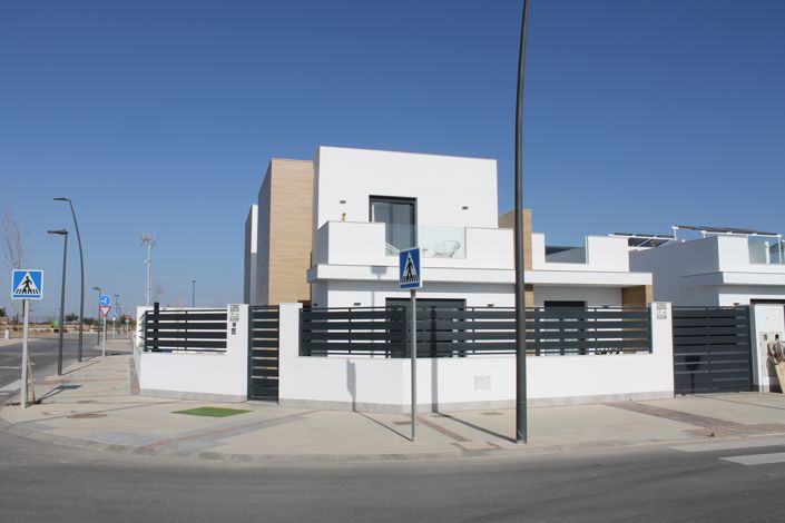 Image No.1-2 Bed Villa for sale