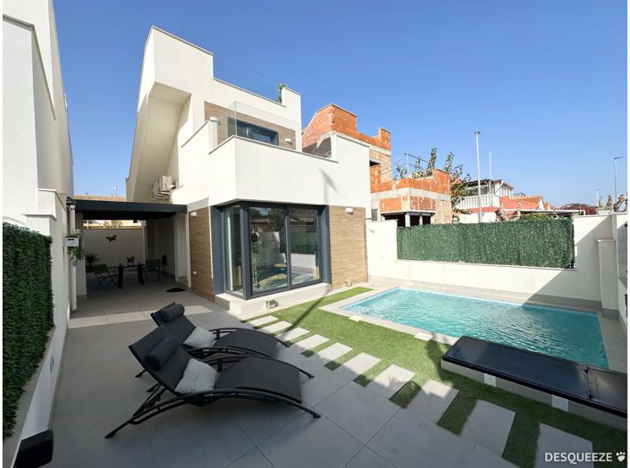 Image No.1-3 Bed Villa for sale