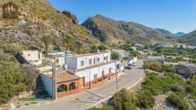 Cole's of Andalucia most sold property