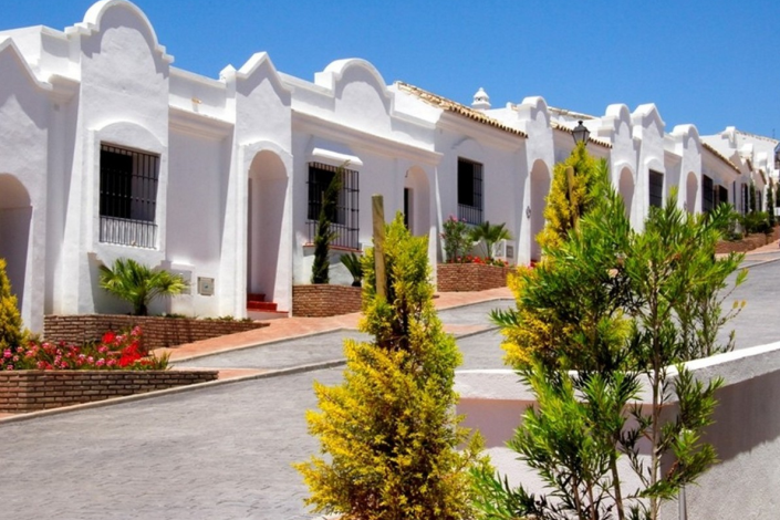 3 Bedrooms townhouse for sale in Casares - 3 bedroom townhouse - £ ...