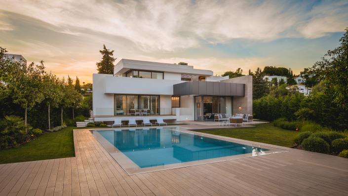 Image No.1-4 Bed Villa / Detached for sale