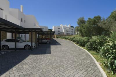 B9_Solana-Village-P-apartments_La-Cala-Golf_exterior-parking_1