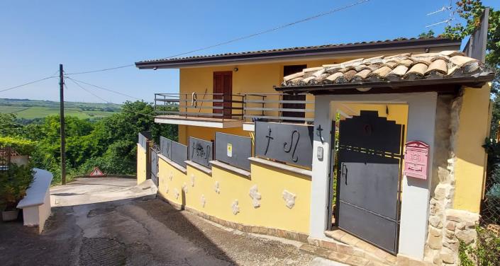 Image No.1-3 Bed House/Villa for sale