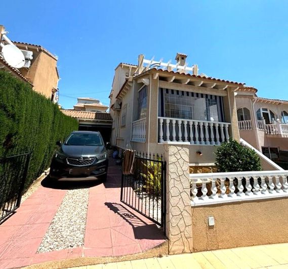 Image No.1-3 Bed Villa for sale