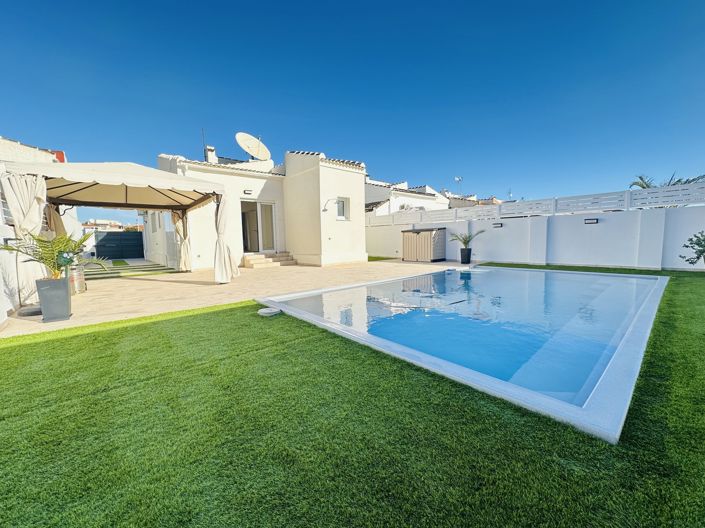 Image No.1-Villa de 3 chambres à vendre à Torrevieja