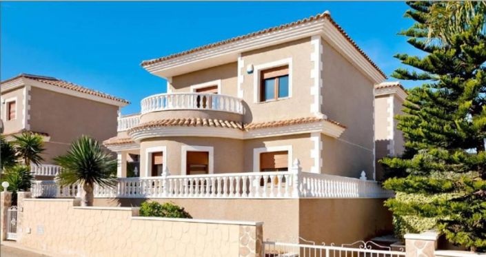 Image No.1-Villa de 3 chambres à vendre à Torrevieja