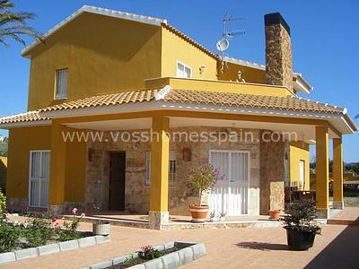 Image No.1-4 Bed Villa for sale