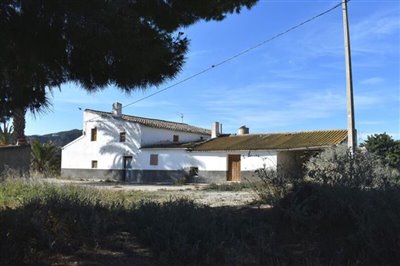 vh1981-country-house-for-sale-in-la-alfoquia-