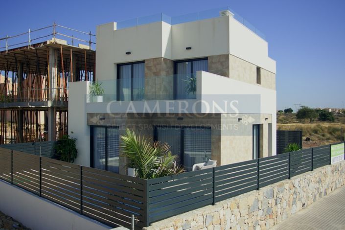 Image No.1-3 Bed Villa for sale