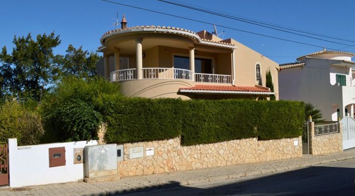 Image No.1-4 Bed Villa for sale