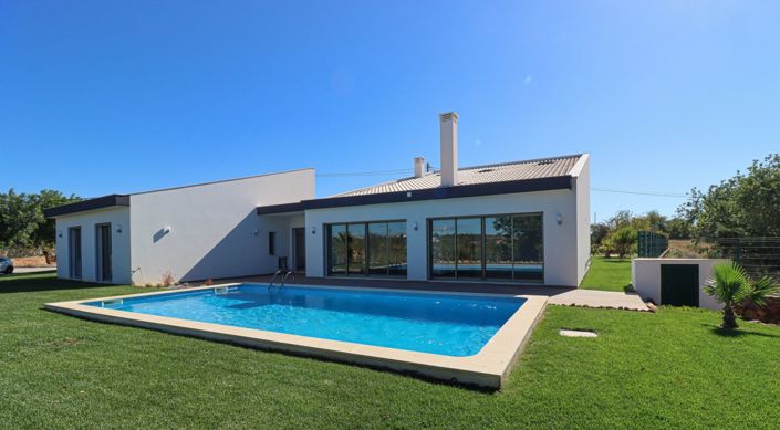 Image No.1-5 Bed Villa for sale