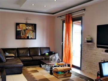 67232-lovely-3-bedroom-villa-for-sale-in-tsad