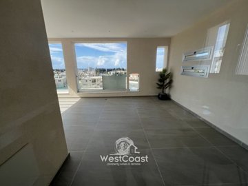 169307-penthouse-for-sale-in-universalfull