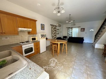 171245-town-house-for-sale-in-universalfull