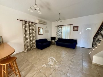 171246-town-house-for-sale-in-universalfull