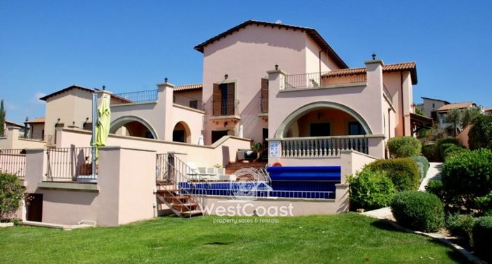 Image No.1-3 Bed Villa for sale