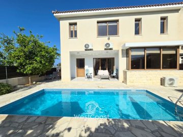 172622-detached-villa-for-sale-in-kissonergaf