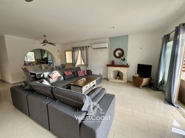 176023-detached-villa-for-sale-in-coral-bayfu