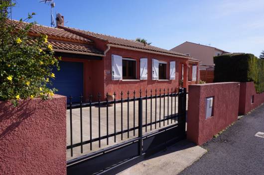 Image No.1-3 Bed Villa for sale