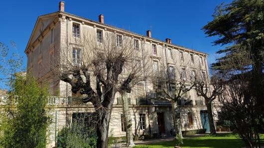 Image No.1-32 Bed Chateaux for sale