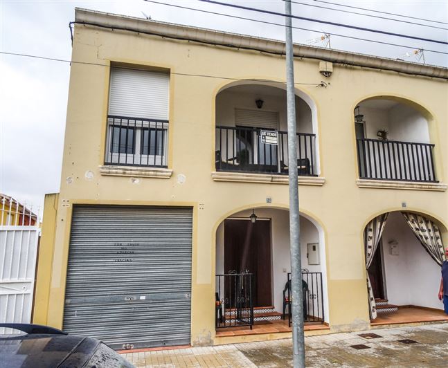 Image No.1-Maison de ville de 4 chambres à vendre à Villena