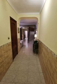 3590renovatedtownhouseinthecentreofpinoso2307