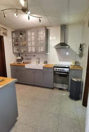 3590renovatedtownhouseinthecentreofpinoso2307