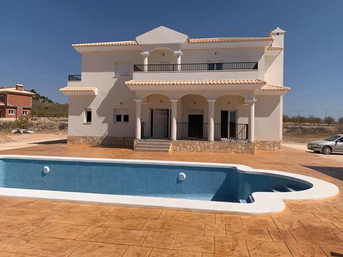 Image No.1-4 Bed Villa for sale