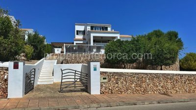 681-villa-for-sale-in-coves-noves-mercadal-17