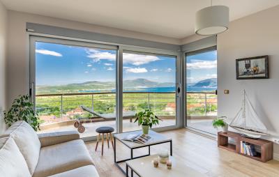 Spacious-two-bedroom-apartment-with-excellent-sea-views--Kavac--13729--2-