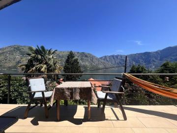 Cosy-house-with-excellent-sea-views-in-Stoliv--Kotor-Bay--13721--7-