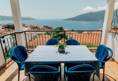 14149-House-in-Herceg-Novi-old-town--59-_1167x800