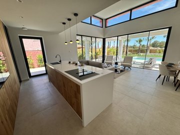 19624-villa-for-sale-in-desert-springs-654696