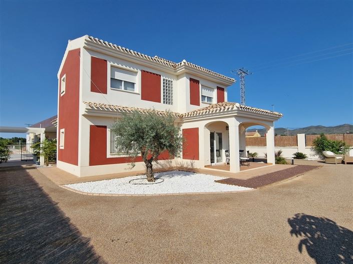 Image No.1-4 Bed Villa for sale