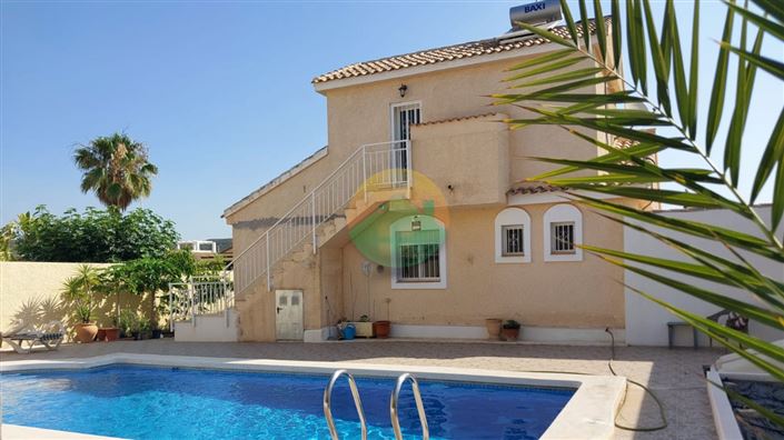 Image No.1-3 Bed Villa for sale