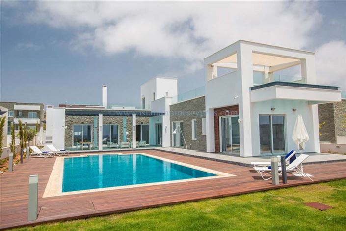 Image No.1-6 Bed Villa / Detached for sale