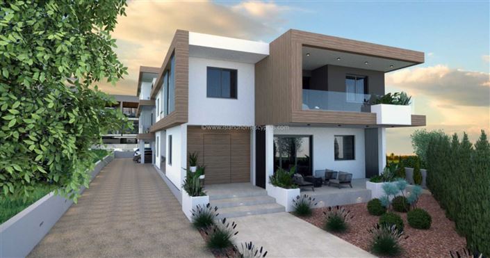 Image No.1-3 Bed Villa / Detached for sale