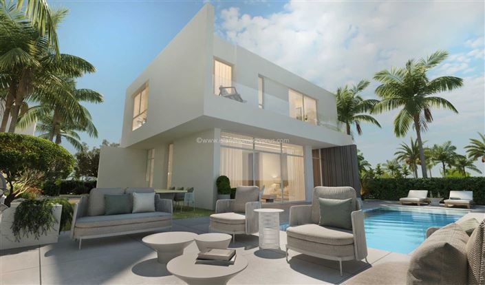 Image No.1-3 Bed Villa / Detached for sale