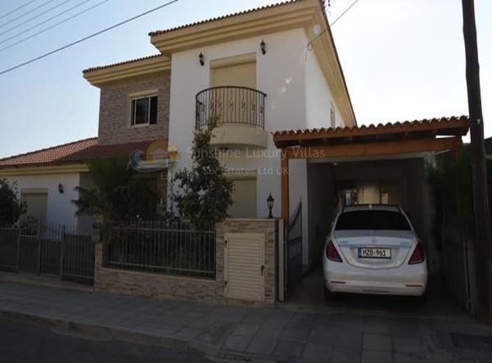 Image No.1-4 Bed Villa for sale