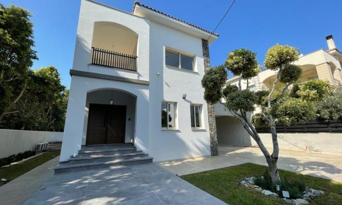 Image No.1-6 Bed House/Villa for sale