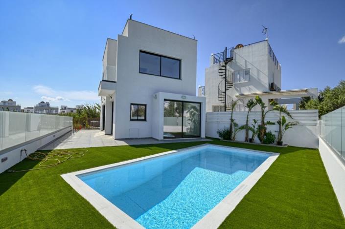 Image No.1-3 Bed Villa for sale