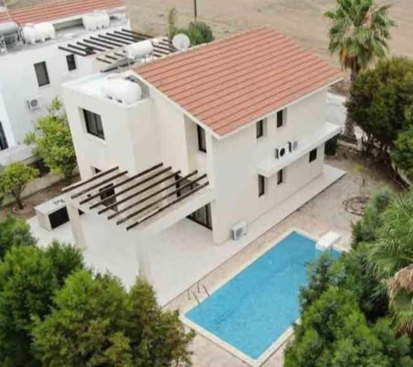 Image No.1-3 Bed House/Villa for sale