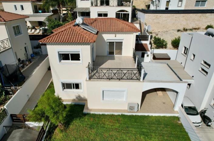 Image No.1-3 Bed Villa for sale