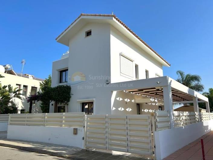 Image No.1-3 Bed Villa for sale