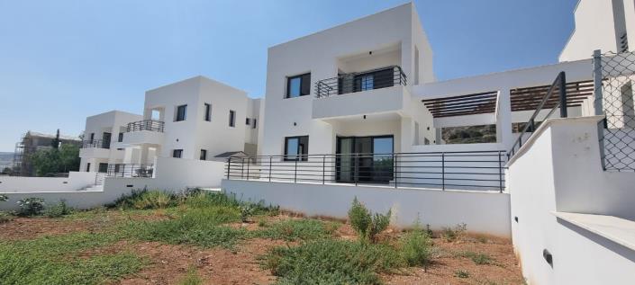 Image No.1-3 Bed Villa for sale