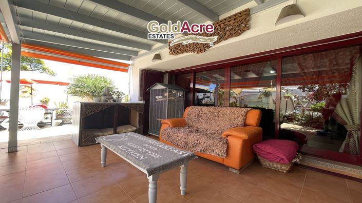 Image No.1-3 Bed Villa for sale