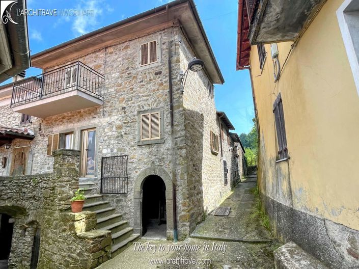 Image No.1-Maison de 2 chambres à vendre à Casola in Lunigiana