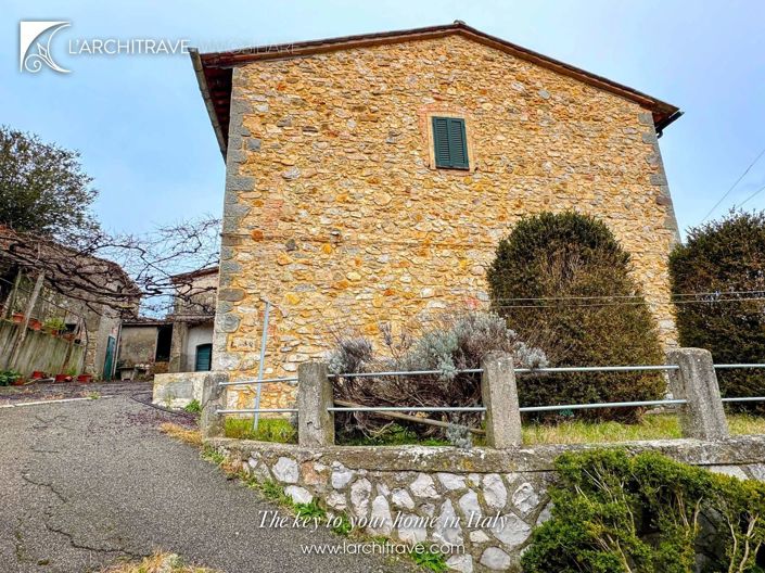 Image No.1-Maison de 7 chambres à vendre à Castelnuovo di Val di Cecina