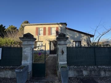 1 - Saint-Aulais-la-Chapelle, Maison de ville