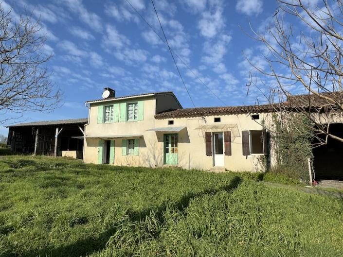 Image No.1-Maison de campagne de 3 chambres à vendre à Chalais